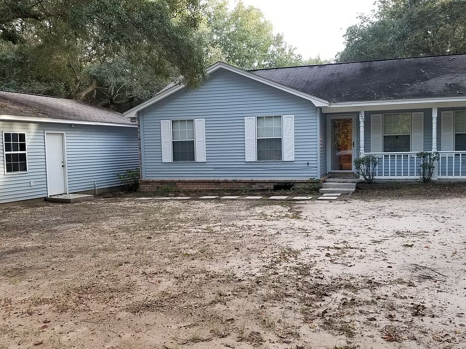 2nd image of 6725 Applegate St