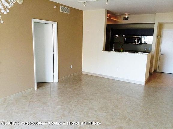4th image of 550 Okeechobee Blvd APT 1506