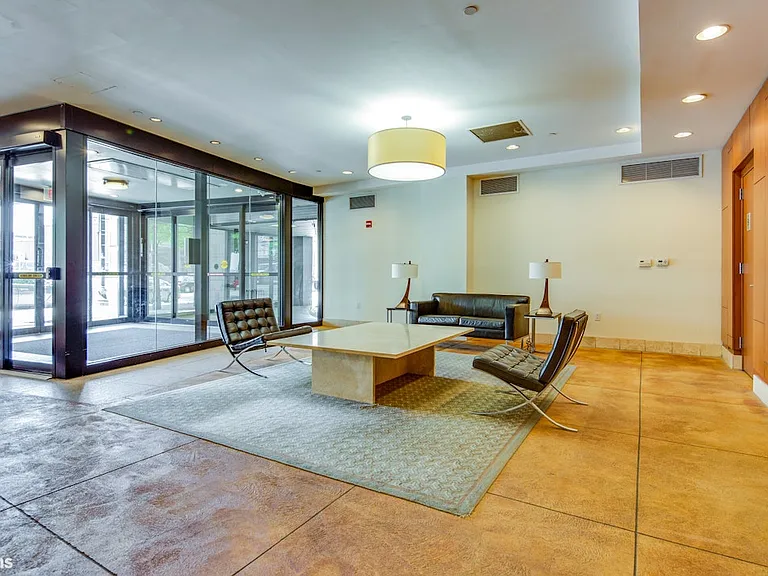 700 Grove St #11R — Photo 20