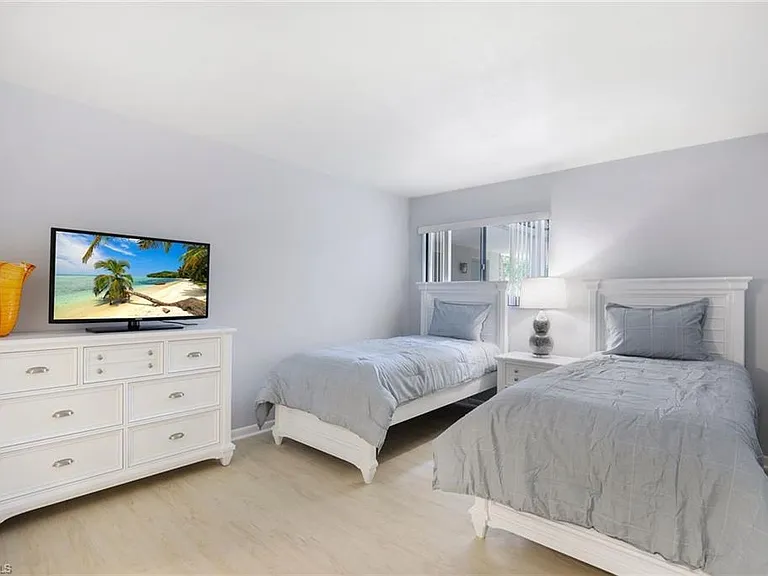 5954 Pelican Bay Blvd #222 — Photo 16