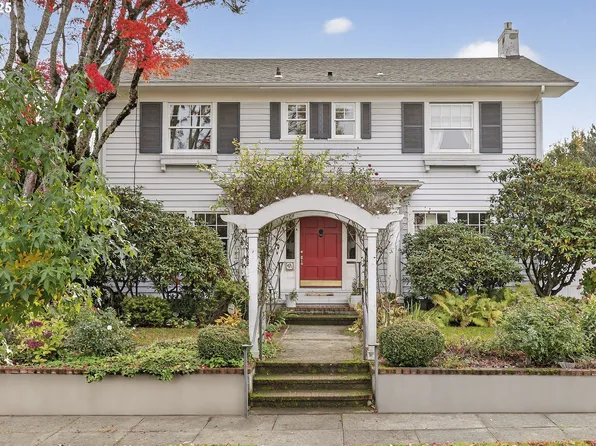 3532 NE Couch St, Portland, OR 97232