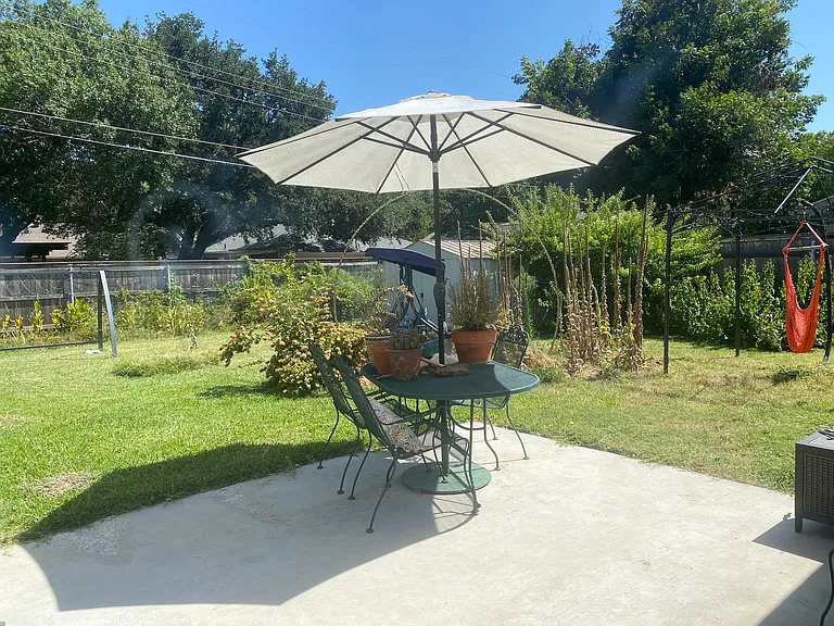 Norcross Ln — Photo 10