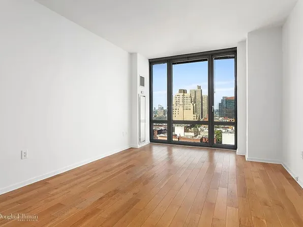 310 W 52nd St APT 12D, New York, NY 10019