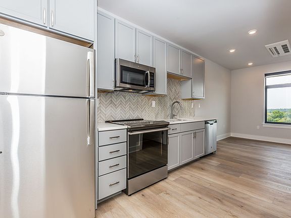 3rd image of 65 Cricket Ave #208