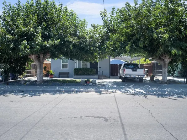 476 E Valley St, Coalinga, CA 93210