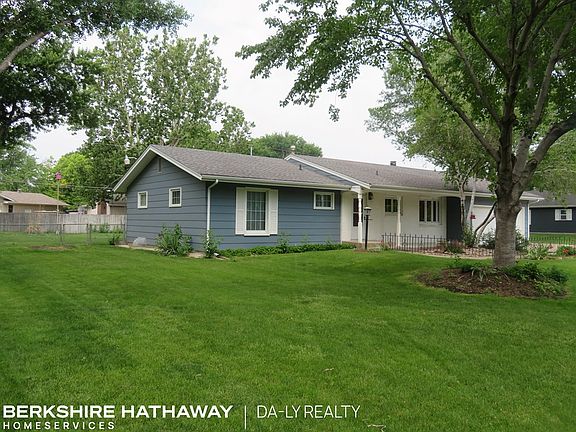2nd image of 1608 Ando Ave