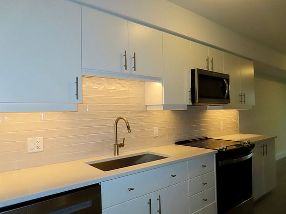 5th image of 93 Arthur St S #407