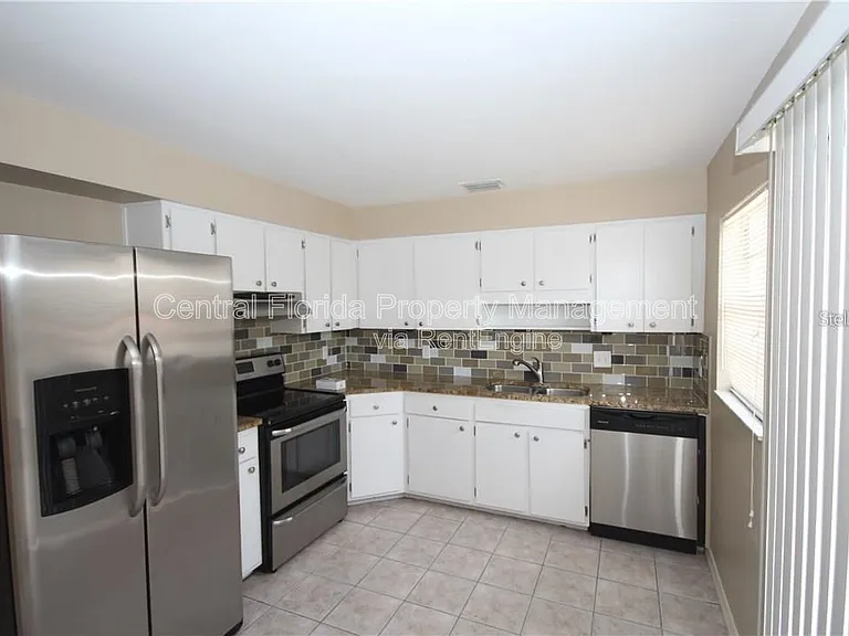 1330 W Fowler Dr #A — Photo 7