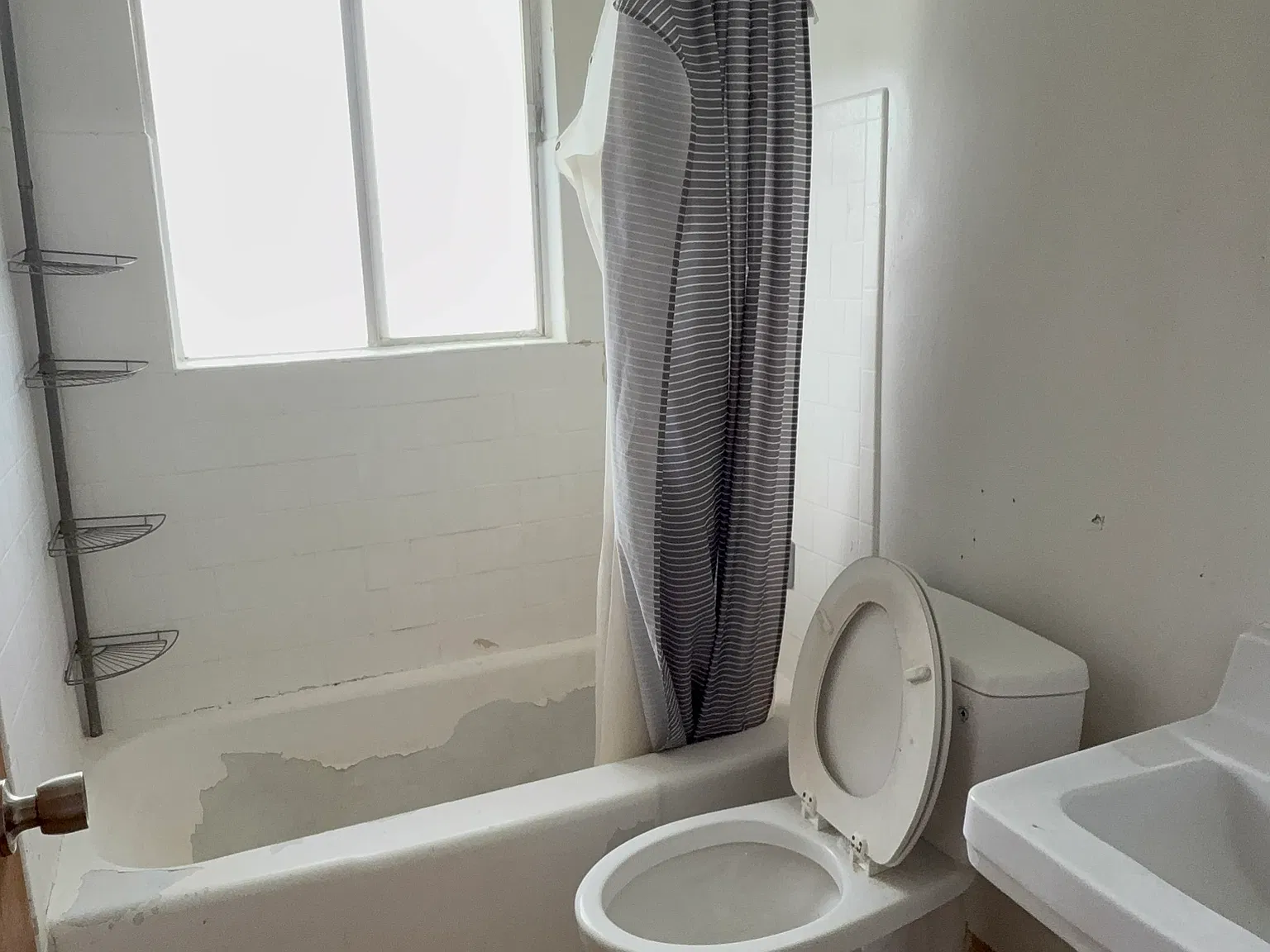2 bed, 700 sqft, $950 — Photo 3