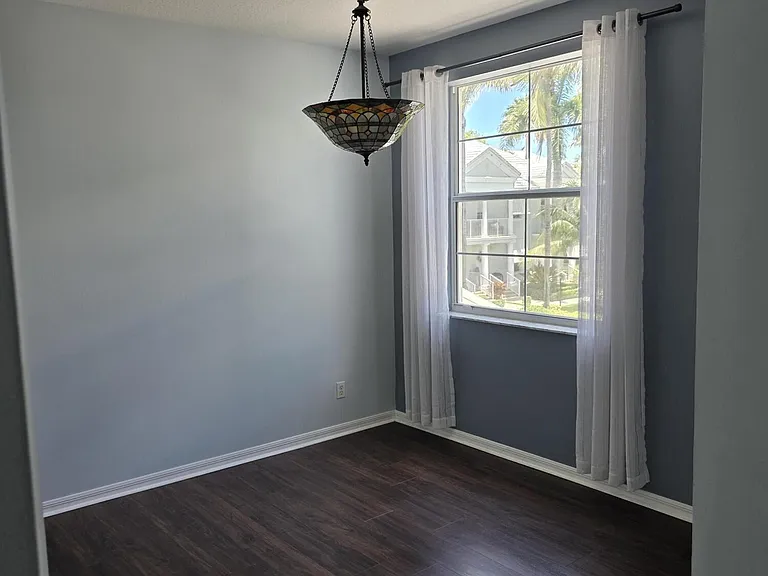 4261 E Main St — Photo 21