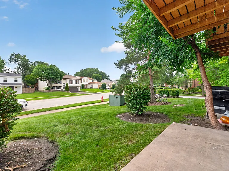 718 Rodenburg Rd #206 — Photo 28