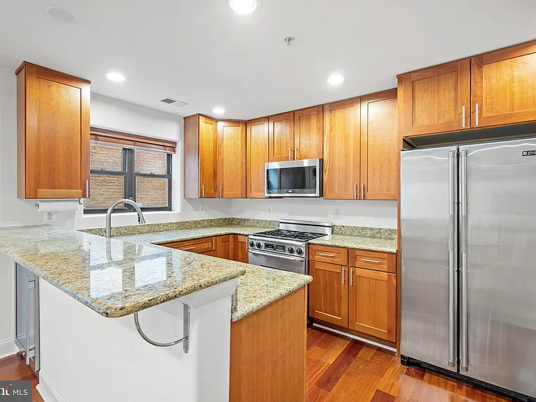 1354 Euclid St NW #202A — Photo 7