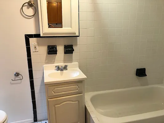 Rented by Friedman Roth Realty | media 9