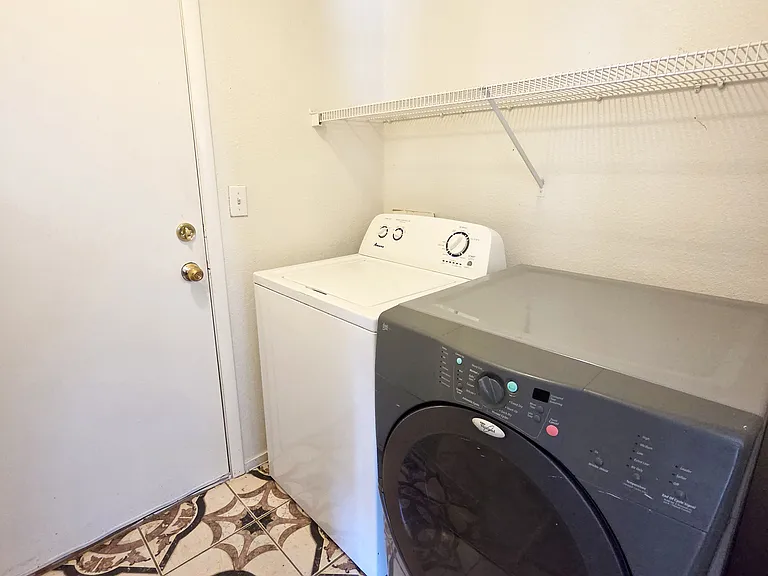 3114 Crownline Ct — Photo 20