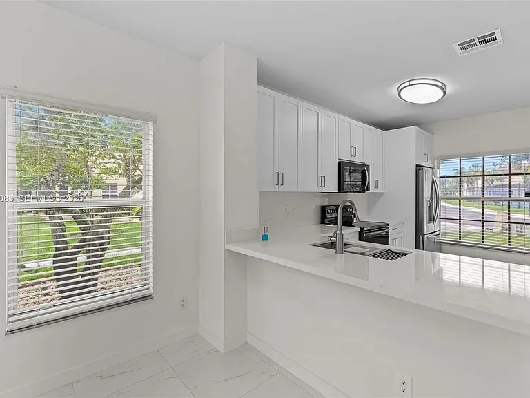 12133 SW 3rd St #12133 — Photo 9