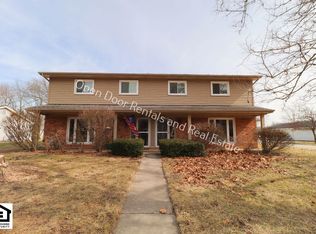 5605 W Hills Rd, Fort Wayne, IN 46804