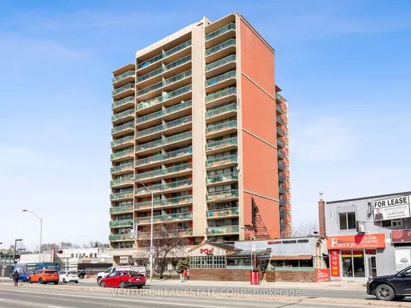 5949 Yonge St #801, Toronto, ON M2M 3V8