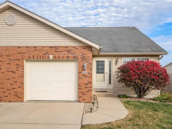 10909 Upland Terrace Dr, Lebanon, IL 62254