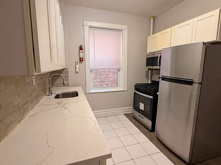 5008 Palisade Ave #B5 — Photo 2