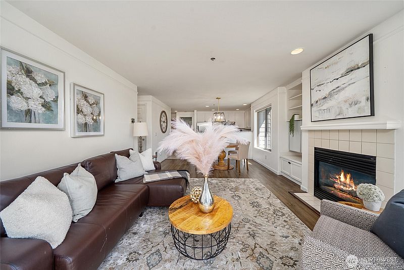 5th image of 15335 Sunwood Boulevard #C301