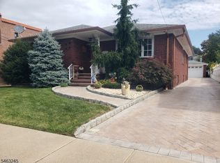 111 W Munsell Ave, Linden, NJ 07036