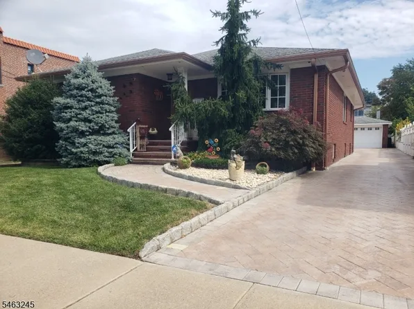 111 W Munsell Ave, Linden City, NJ 07036