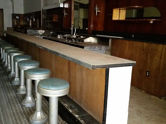 Restaurant view - first floo