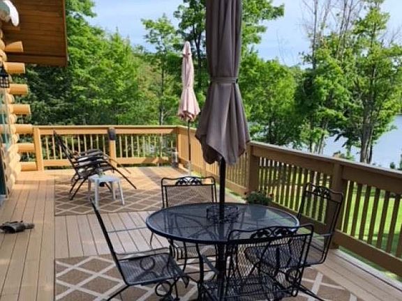 3rd image of 1080 Nicolet Shores Ln
