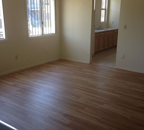 3rd image of 887 S New Hampshire Ave