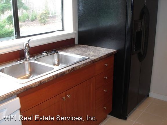 5th image of 14221 NE 181st Pl APT P204