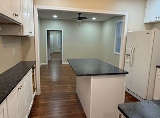 94 Mountain Rd #C, Suffield, CT 06078