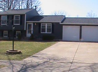 2812 E Celeste View Dr, Stow, OH 44224