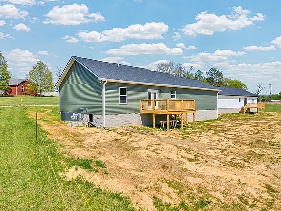 4th image of 8368 Southfork Rd