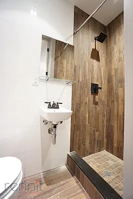 Rented by Rennit Inc. | media 11