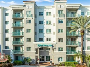 6001 SW 70th St APT 415, South Miami, FL 33143