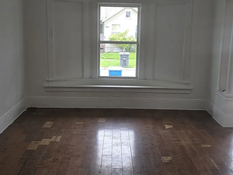 814 Buffalo St — Photo 11