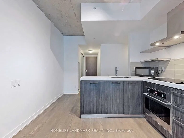 461 Adelaide St W #437 — Photo 12