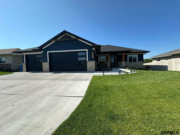 1937 Eastgate Dr, Crete, NE 68333