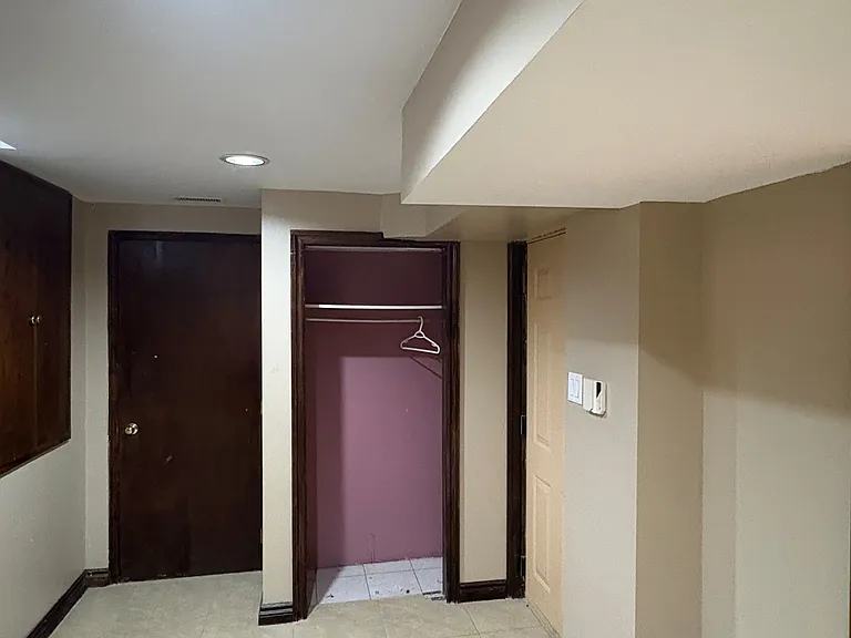 Springer Dr — Photo 1
