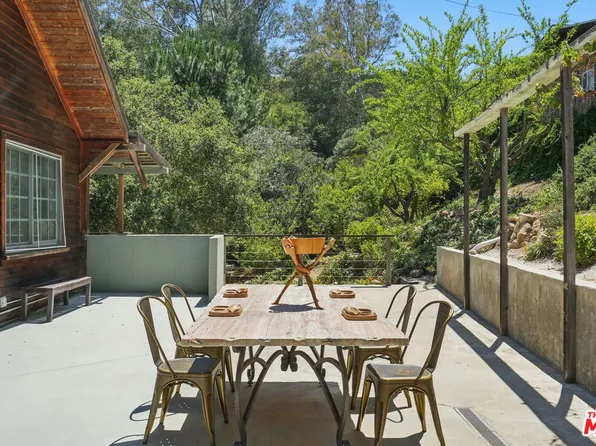 1527 Bainum Dr, Topanga, CA 90290