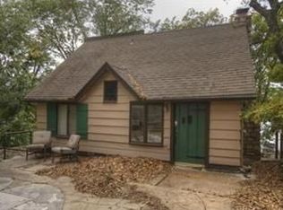 31 Z St, Lake Lotawana, MO 64086