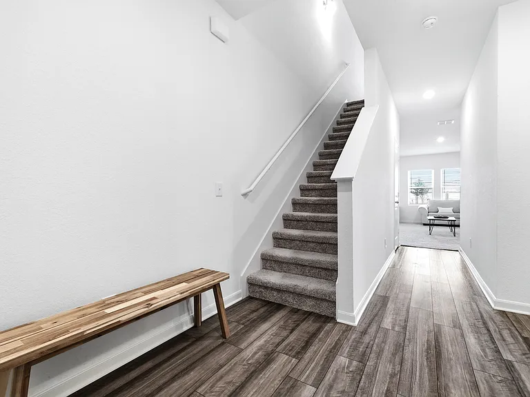 7726 Fern Holw — Photo 3