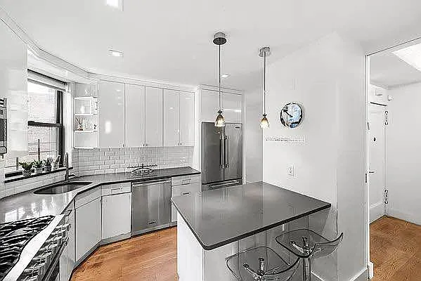 Sold by NestApple, Inc. | media 18