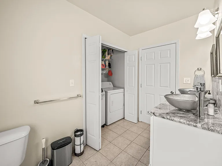 1786 Annabelle St — Photo 21