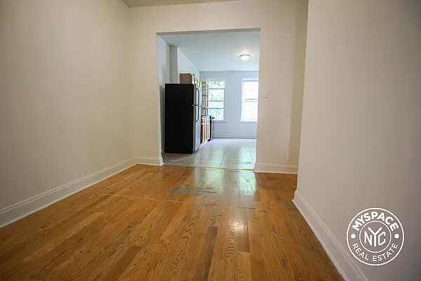 Rented by MySpaceNYC | media 27