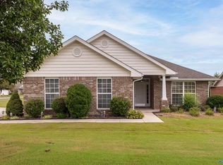 4800 Canterwood Dr SE, Owens X Rds, AL 35763