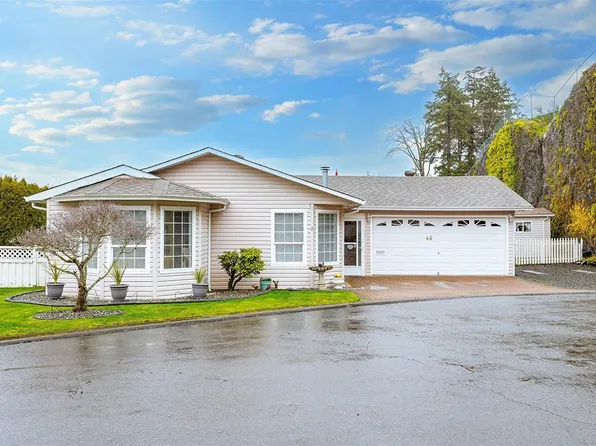 46 Eagle Ln, New Songhees 1a, BC V9A 7M2