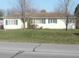 2470 53rd St, Moline, IL 61265