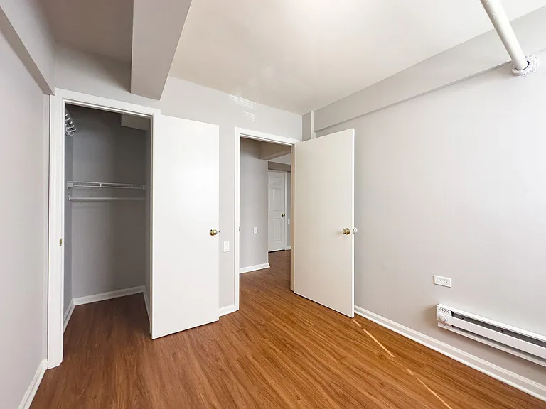 5748 N Winthrop Ave #100 — Photo 18