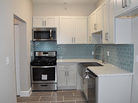 5th image of 1006 Greenwood Ave NE APT 07